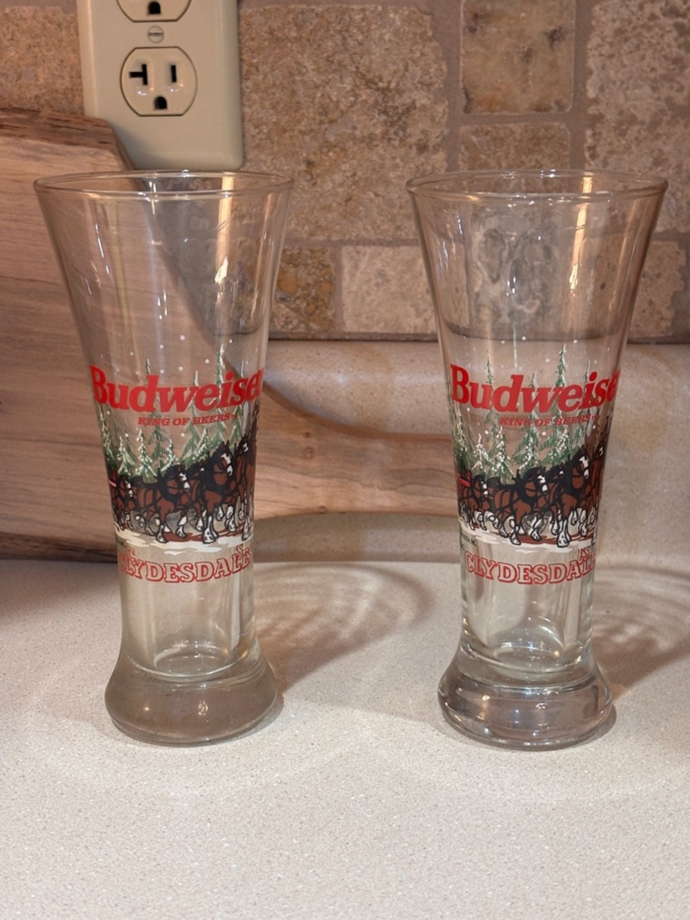 Budweiser Clear Pilsner Glasses with Red Logo and Brown Clydesdales (Pair)